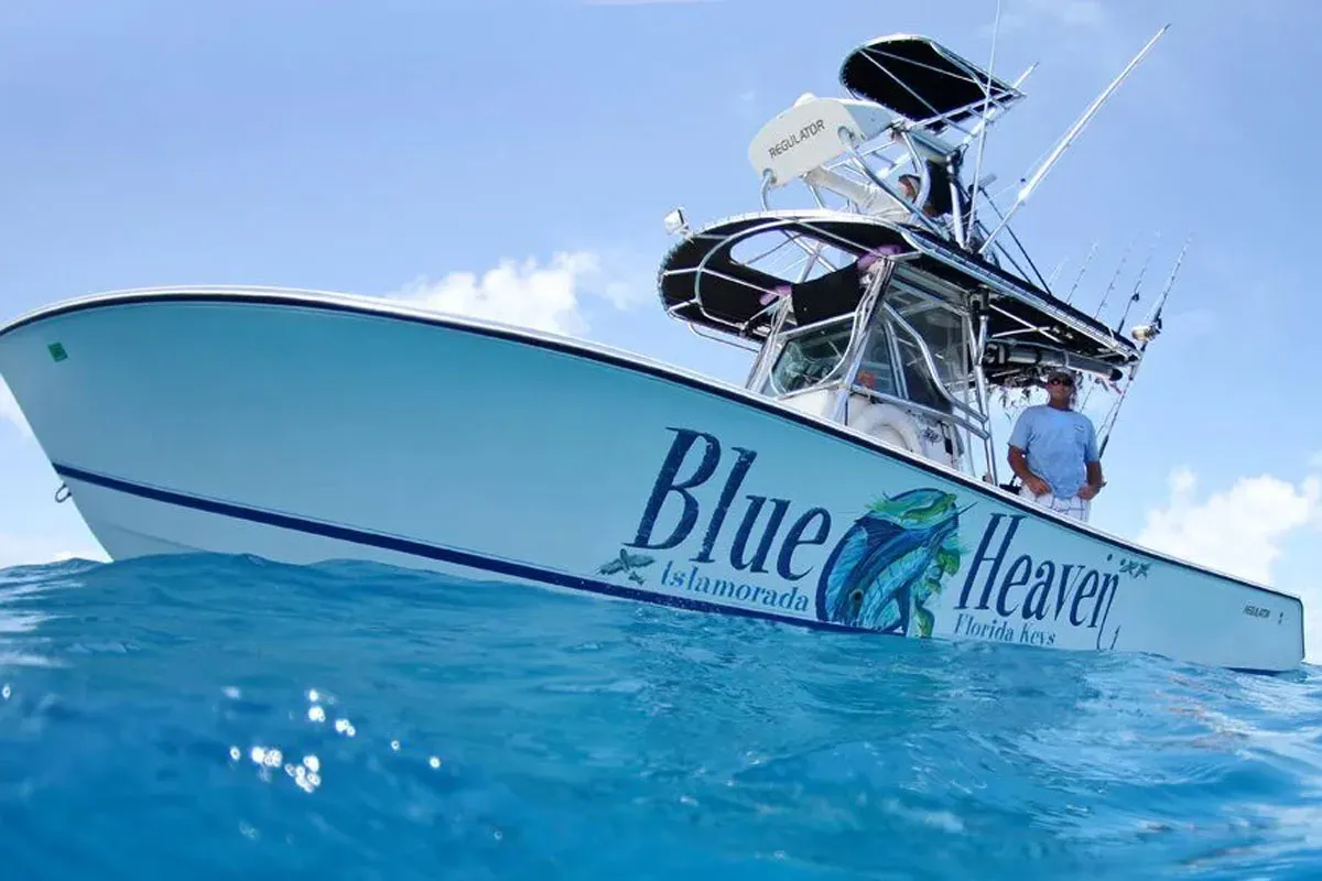 Blue Heaven Florida Keys fishing charters - 32' Regulator for fast run-and-gun fishing
